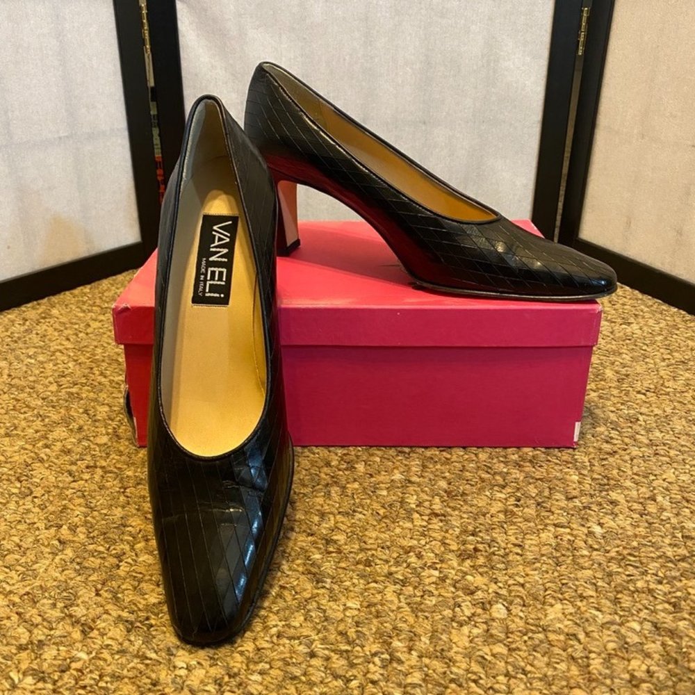 Vaneli Blondie Black Heels